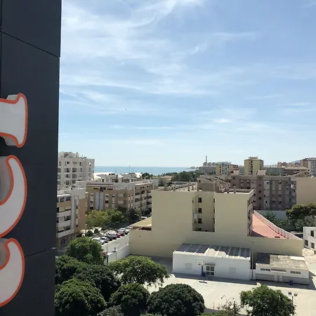 Πανσιόν Four Points Flex By Sheraton Centre *