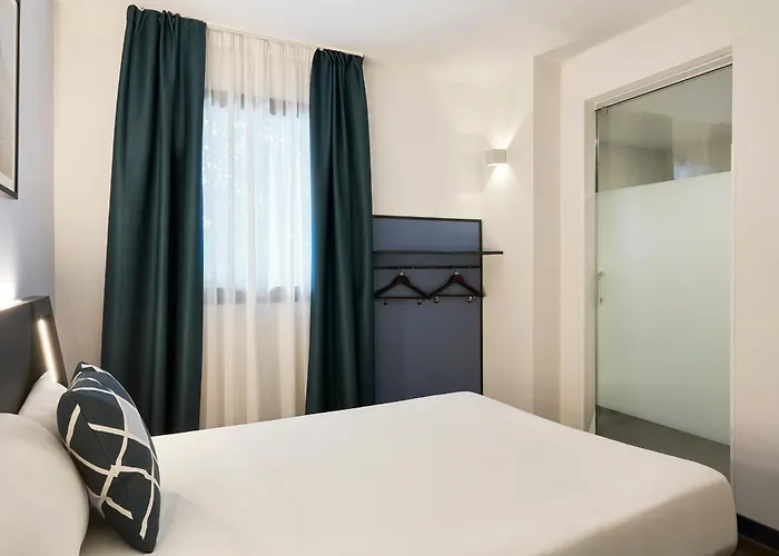 Four Points Flex By Sheraton Centre *