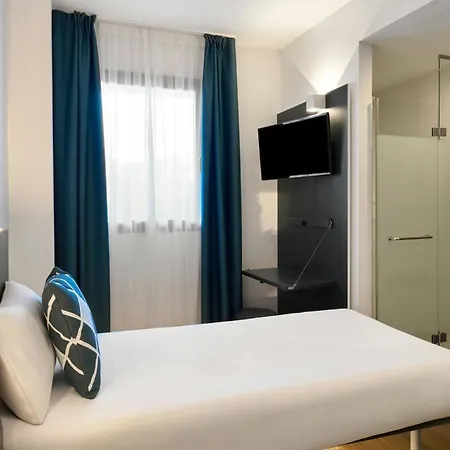 بيت ضيافة Four Points Flex By Sheraton Centre مالقة