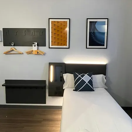 Four Points Flex By Sheraton Centre بيت ضيافة مالقة