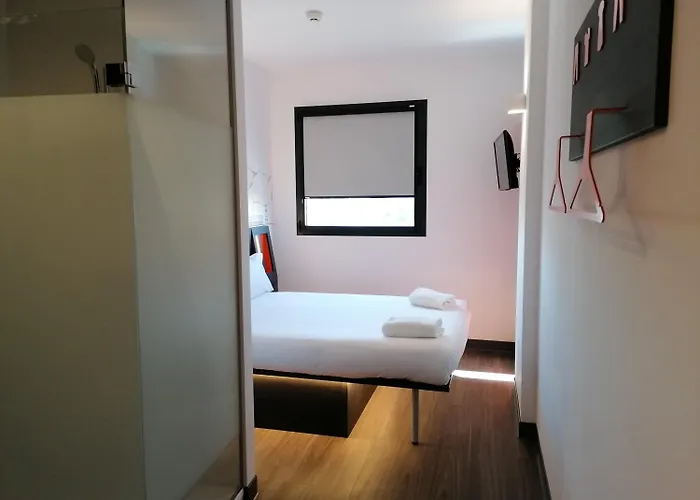 Four Points Flex By Sheraton Centre