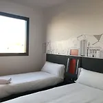 Four Points Flex By Sheraton Centre Гостевой дом *