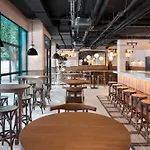 Four Points Flex By Sheraton Centre Гостевой дом