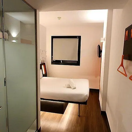 Four Points Flex By Sheraton Centre *