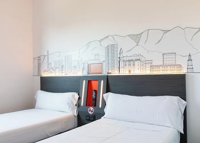 بيت ضيافة Four Points Flex By Sheraton Centre مالقة